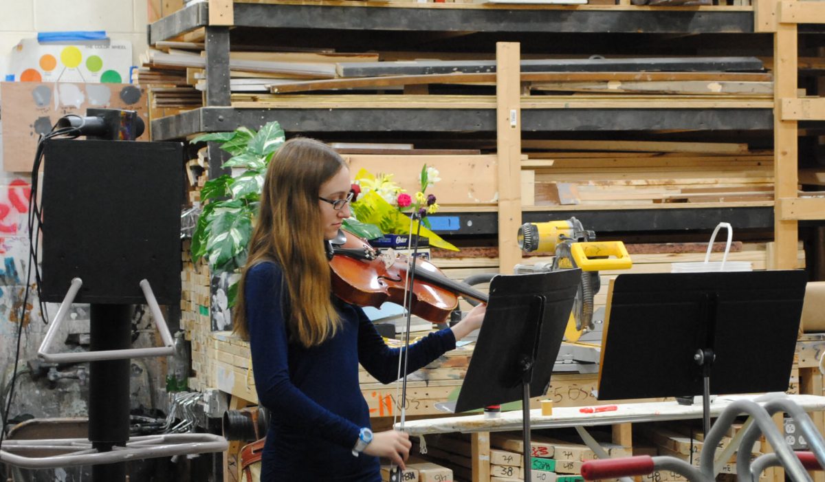 Sophomore Maggie Mueller spent her aclab practicing in the music wing.  Photo by Mia Kweskin.