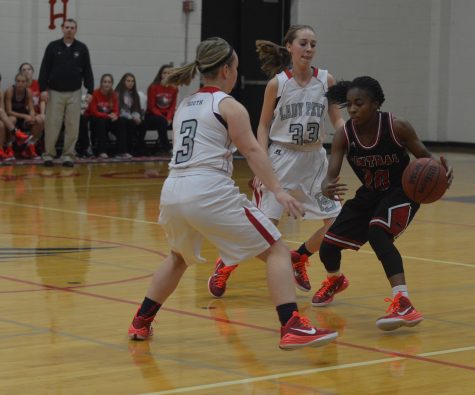 Girls basketball alters style of play to fit new roster