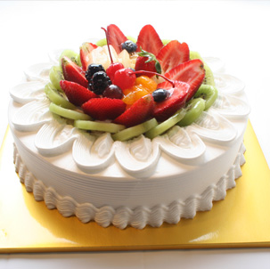 A photo of a freshly made fruit cake from Kims Bakery.