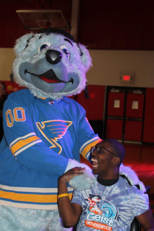 The St. Louis Blues mascot Louie makes a surprise visit to the first ever PCH Dance Marathon.  DM was held in gym B on Saturday March 7. The students raised $24,764.01 by Saturday night. Waldy Upchurch (12) participated at Dance Marathon.