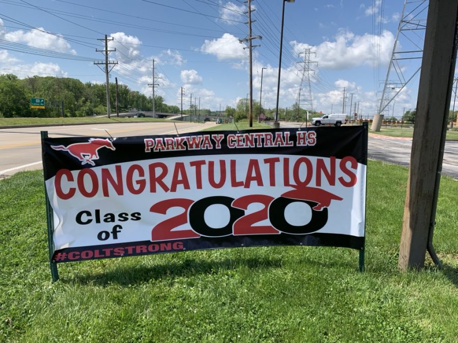 Parkway+Central+High+teachers+delivered+signs+and+t-shirts+to+seniors%2C+and+admin+put+this+banner+sign+up+to+honor+seniors.++