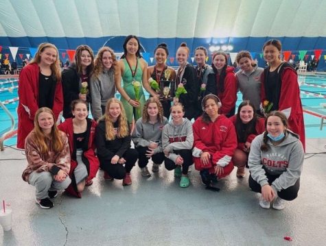 Girls swim and dive after winning third place in City of Roses Invitational meet. Jan. 22, Photo Courtesy of
Stephanie Seidel.