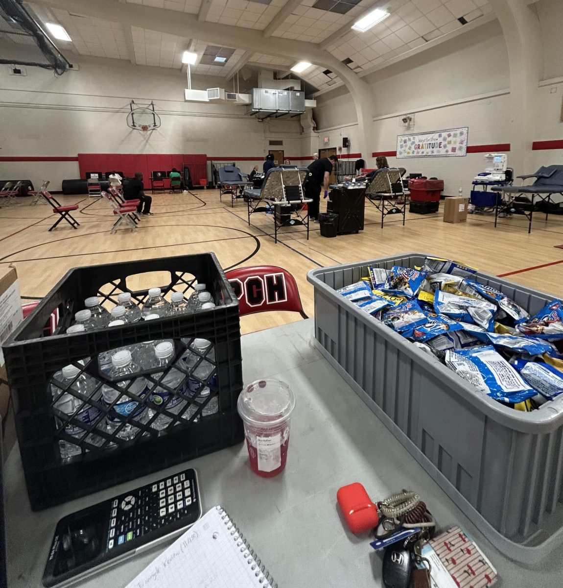 A picture of the refreshments and blood donation space in Gym C on Nov. 14.